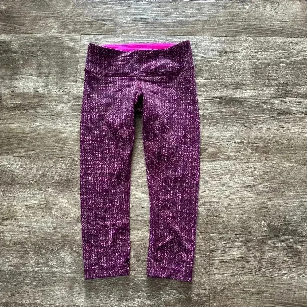 LULULEMON Wunder Under Ziggy Wee August Glo Raspberry Glo Light Crop size 2